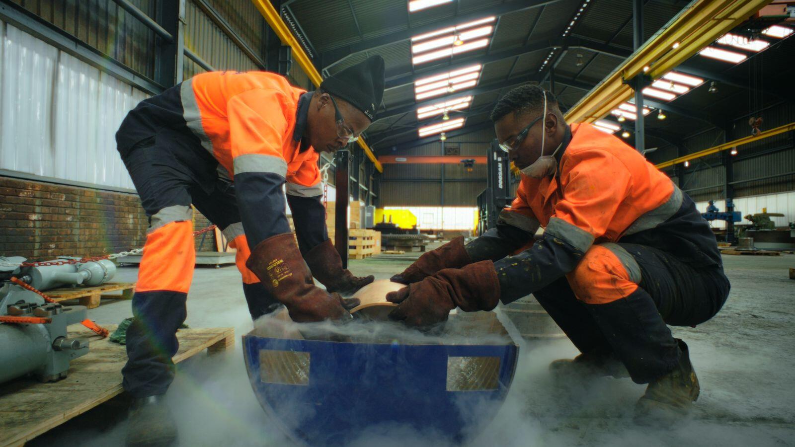 CE AFRICA 24/7 Field Service. CE AFRICA 24/7 FIELD SERVICE AND MAINTENANCE.